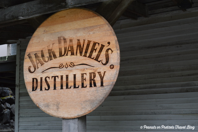 Jack-Daniels-Distillery-Sign